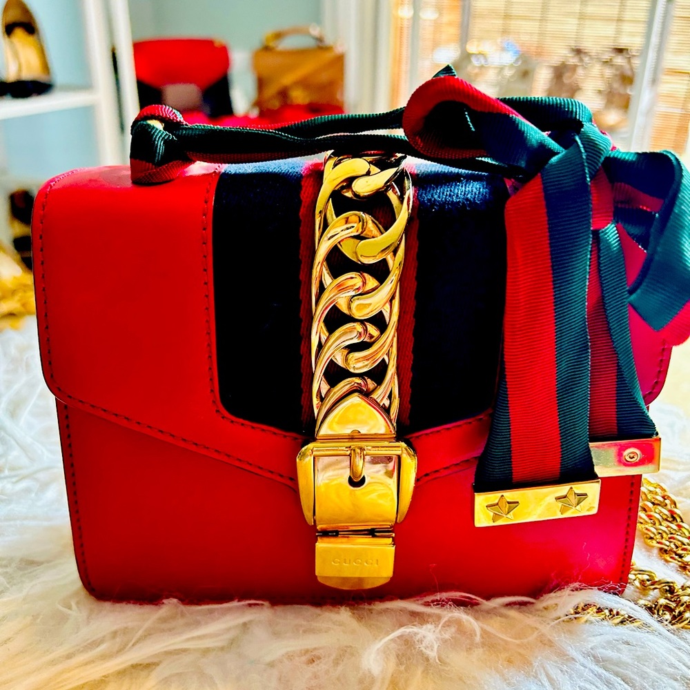 Authentic GUCCI Calfskin Mini Sylvie Chain Shoulder Bag